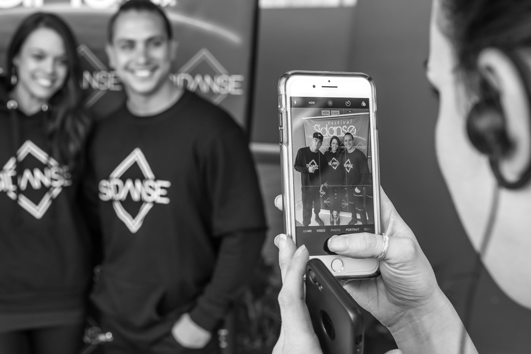 Les juges arrivent à l'événement.