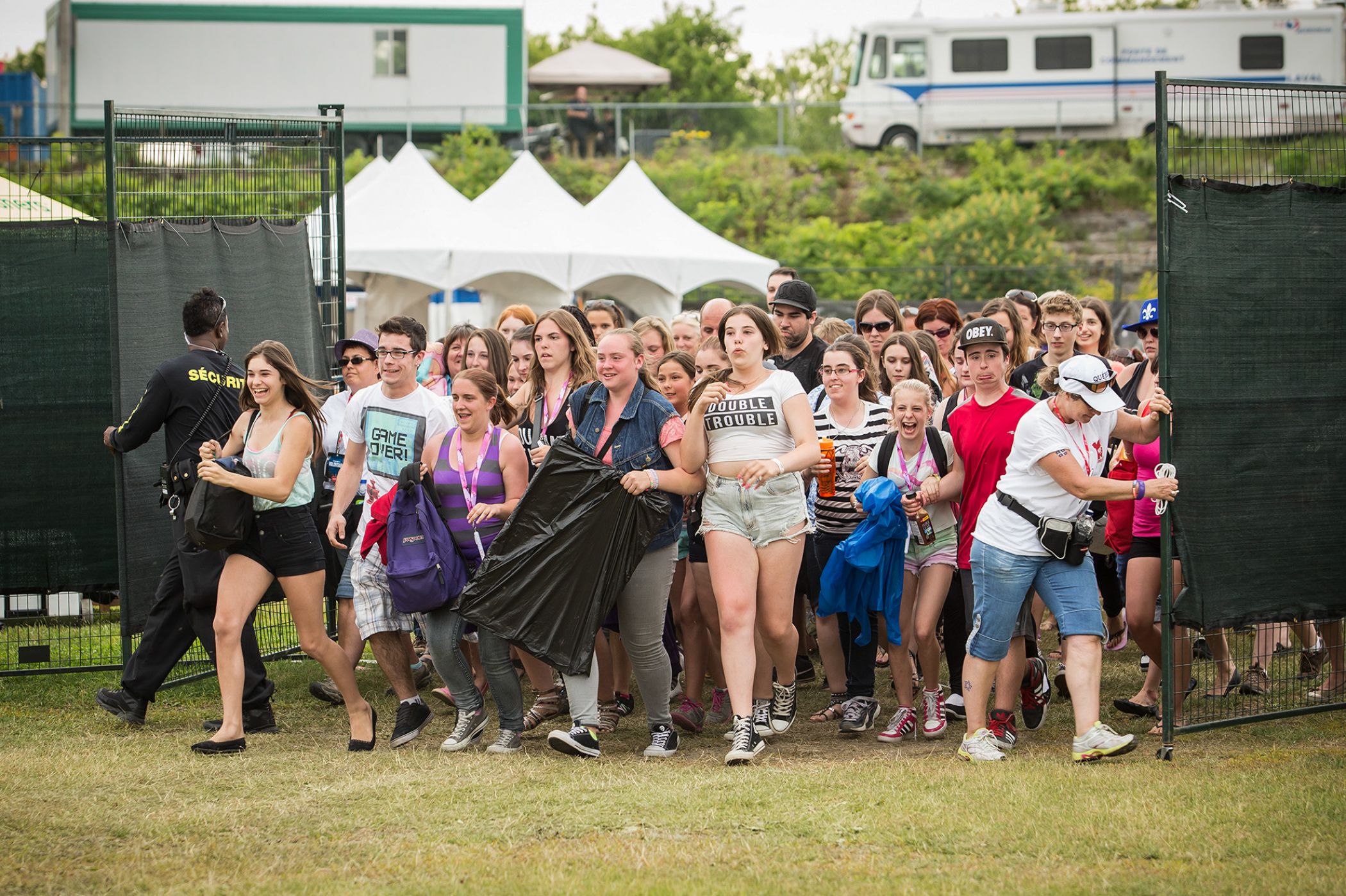 Les spectateurs s'élancent à l'ouverture des portes.